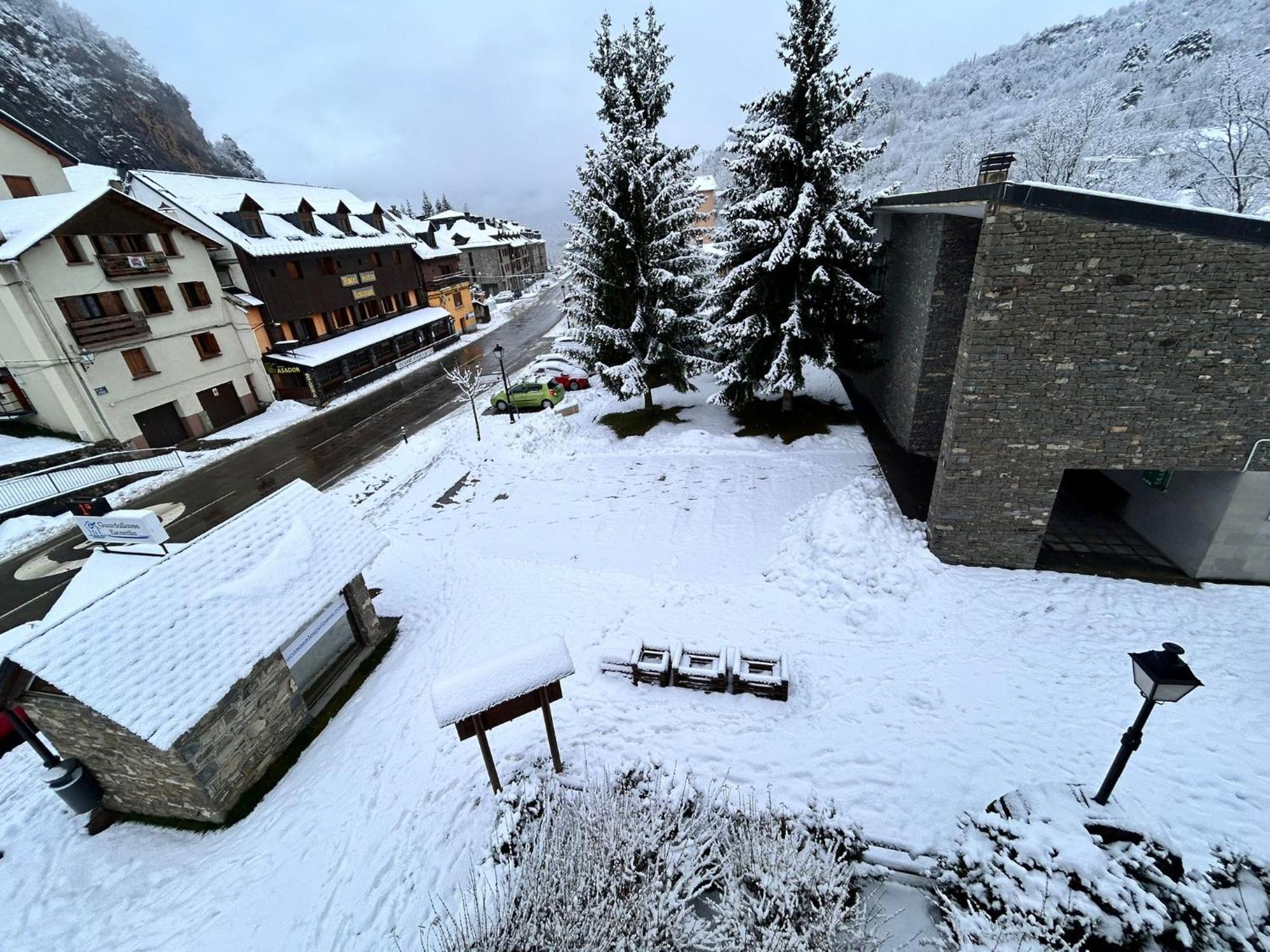 Apartamento A10 De Formigal, 9 Personas Y Garaje Escarrilla Buitenkant foto